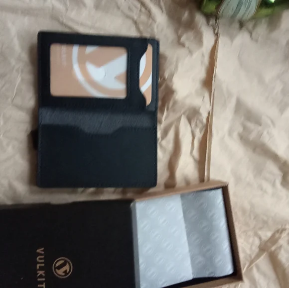BNIB Vulkit Leather RIFT Blocking Wallet - Picture 3 of 4